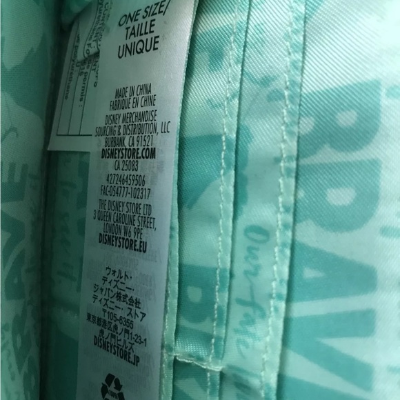 DISNEY “Oh My Disney “ BRAVE Movie Wallet DISNEY STORE Sea-foam Green - Picture 6 of 10